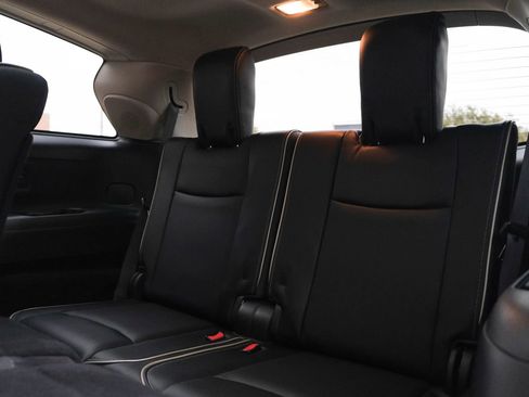 Used 2017 INFINITI QX60 Luxe w/ Deluxe Technology Package image 27