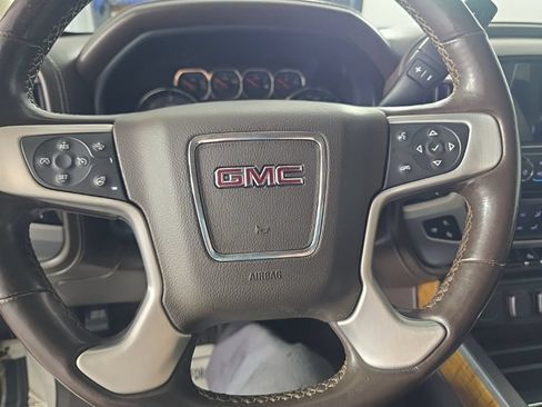 Used 2018 GMC Sierra 1500 SLT AWD/4WD image 28