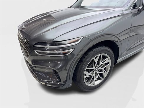 Used 2024 Genesis GV70 2.5T w/ Advanced Package image 18