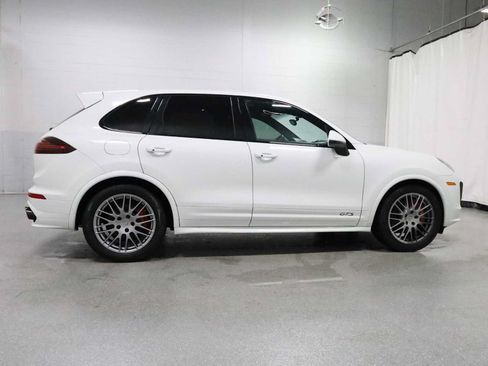 Used 2016 Porsche Cayenne GTS AWD/4WD image 10