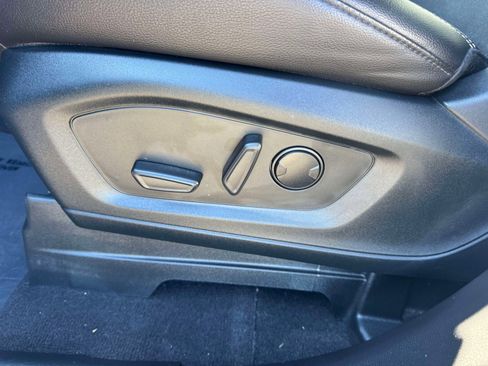 Used 2022 Ford Explorer ST w/ ST High-Performance Pack image 19