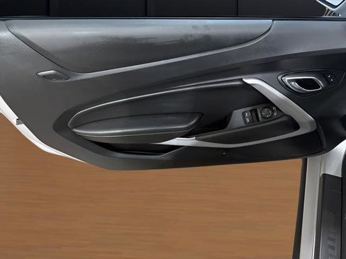 Used 2018 Chevrolet Camaro LT image 11