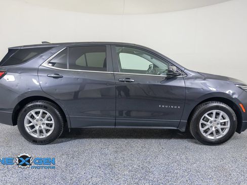 Used 2022 Chevrolet Equinox LT FWD image 8