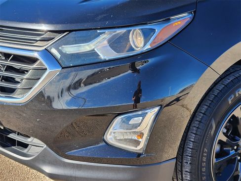 Used 2019 Chevrolet Equinox LS image 9