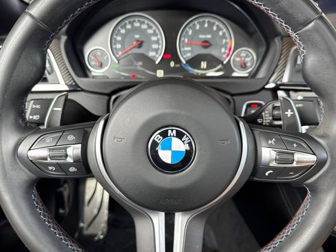 Used 2018 BMW M4 Coupe RWD image 11