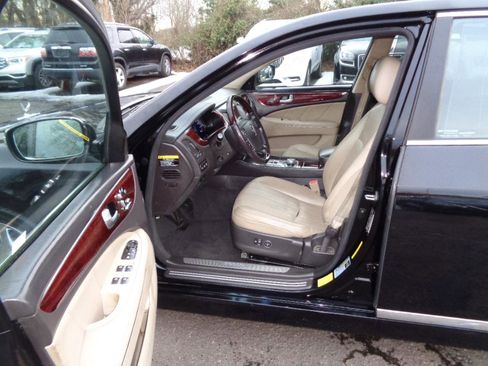 Used 2013 Hyundai Equus Ultimate image 17