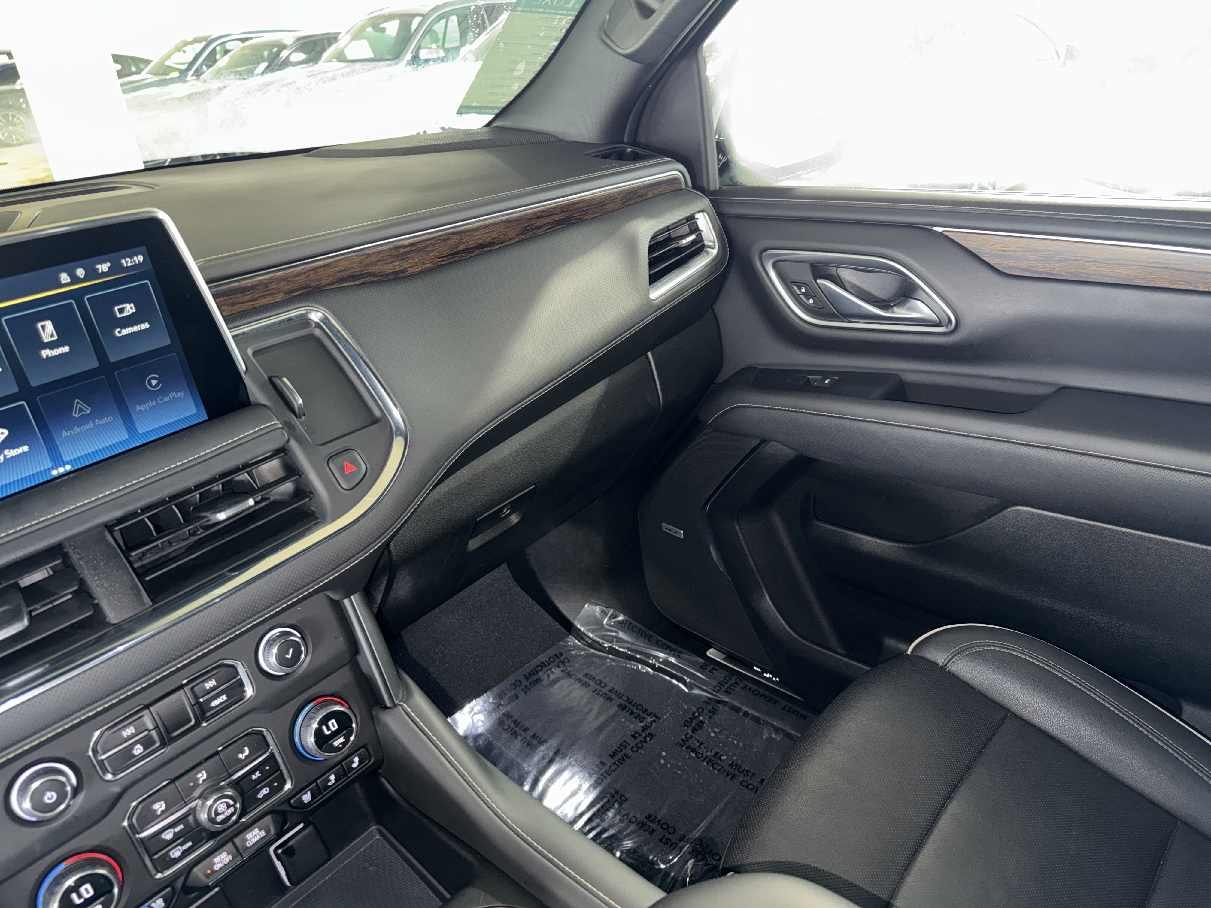 Used 2023 Chevrolet Tahoe Premier RWD image 32
