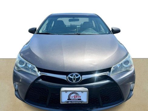 Used 2016 Toyota Camry SE FWD image 8
