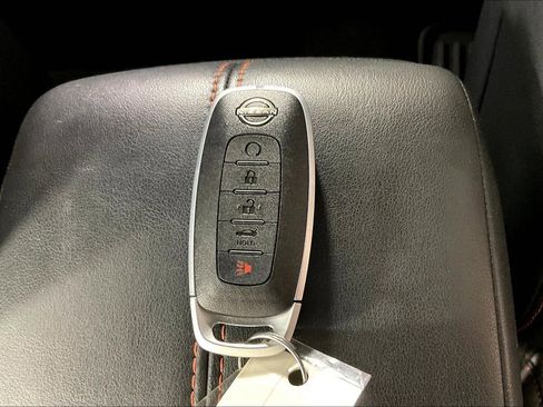 Used 2024 Nissan Sentra SR w/ SR Premium Package image 14