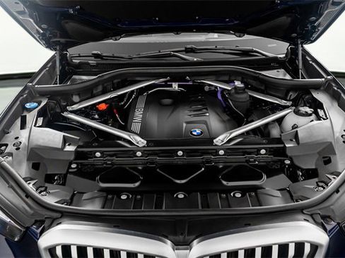 Used 2024 BMW X5 xDrive40i w/ Premium Essential Package image 55