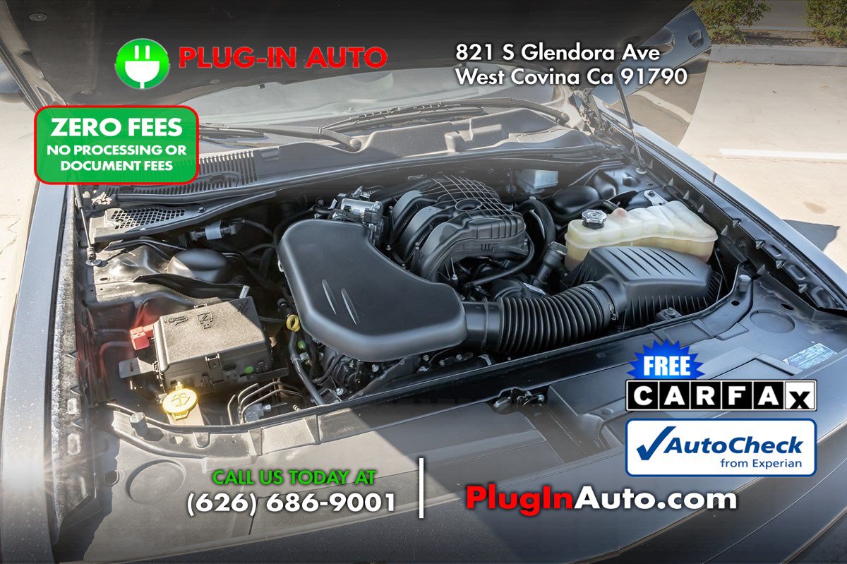 Used 2023 Dodge Challenger SXT RWD image 12