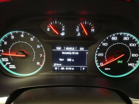 Used 2023 Chevrolet Traverse LT FWD image 14