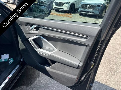 Used 2020 Audi Q3 2.0T Premium w/ Convenience Package AWD/4WD image 14
