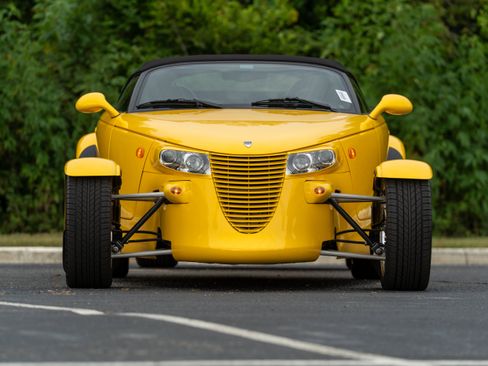 Used 2002 Chrysler Prowler RWD image 25