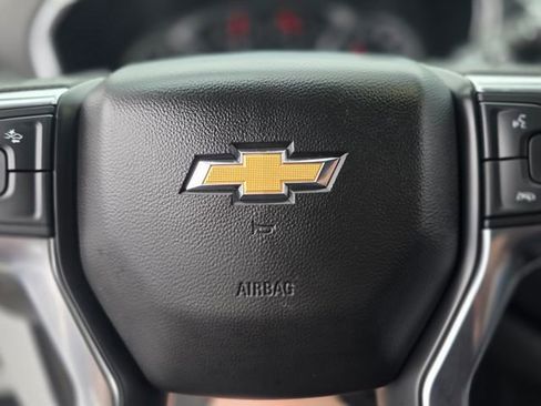 Used 2025 Chevrolet Blazer LT FWD image 25