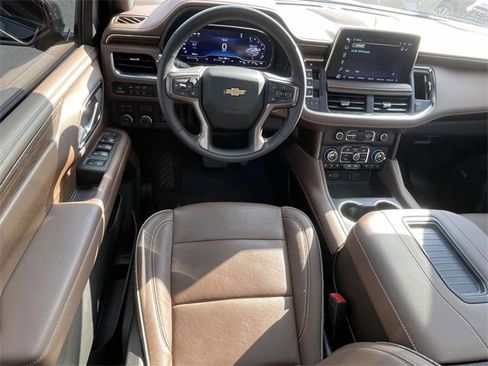 Certified 2024 Chevrolet Suburban High Country image 13