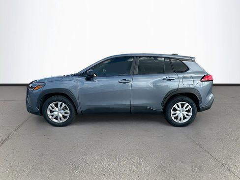 Used 2022 Toyota Corolla Cross L AWD/4WD image 4