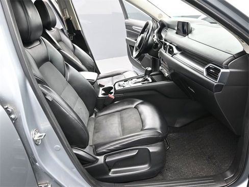Used 2020 MAZDA CX-5 Touring image 13