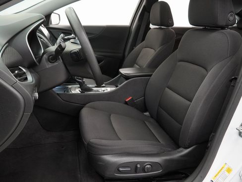 Used 2024 Chevrolet Malibu LT image 18