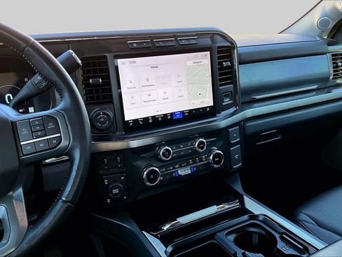 Used 2024 Ford F250 Lariat w/ Lariat Ultimate Package AWD/4WD image 9