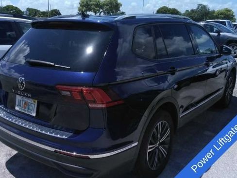 Used 2024 Volkswagen Tiguan SE FWD image 11