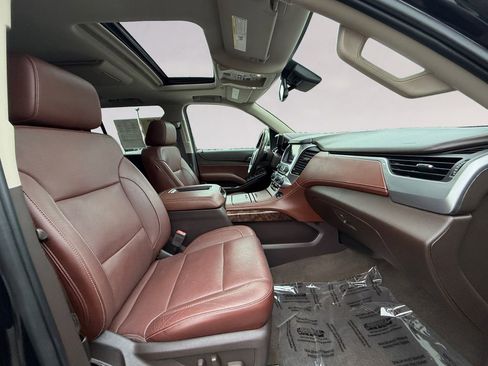 Used 2018 Chevrolet Tahoe Premier RWD image 17