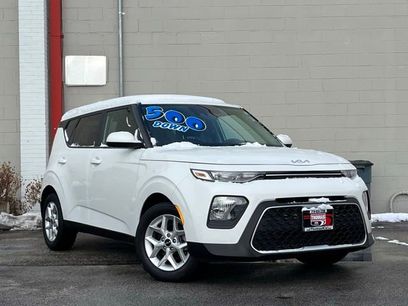 Certified 2022 Kia Soul LX w/ Technology Package