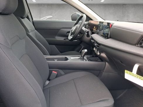 New 2027 Nissan Kicks S FWD image 25