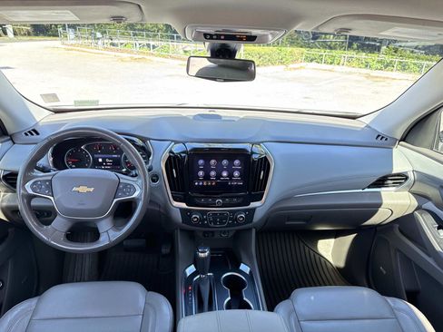 Used 2020 Chevrolet Traverse Premier image 12