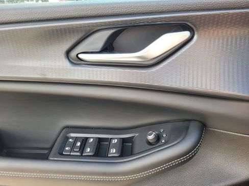 New 2025 Jeep Grand Cherokee L Altitude image 21