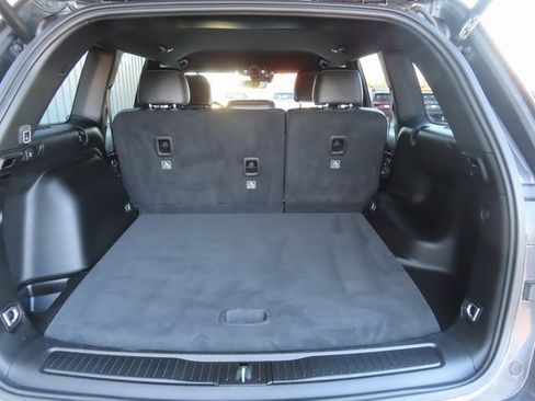 Used 2023 Jeep Grand Cherokee Altitude image 30