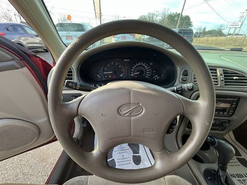 Used 1998 Oldsmobile Intrigue image 10