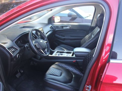 Certified 2024 Ford Edge Titanium AWD/4WD image 23