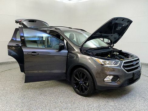 Used 2019 Ford Escape SE FWD image 9