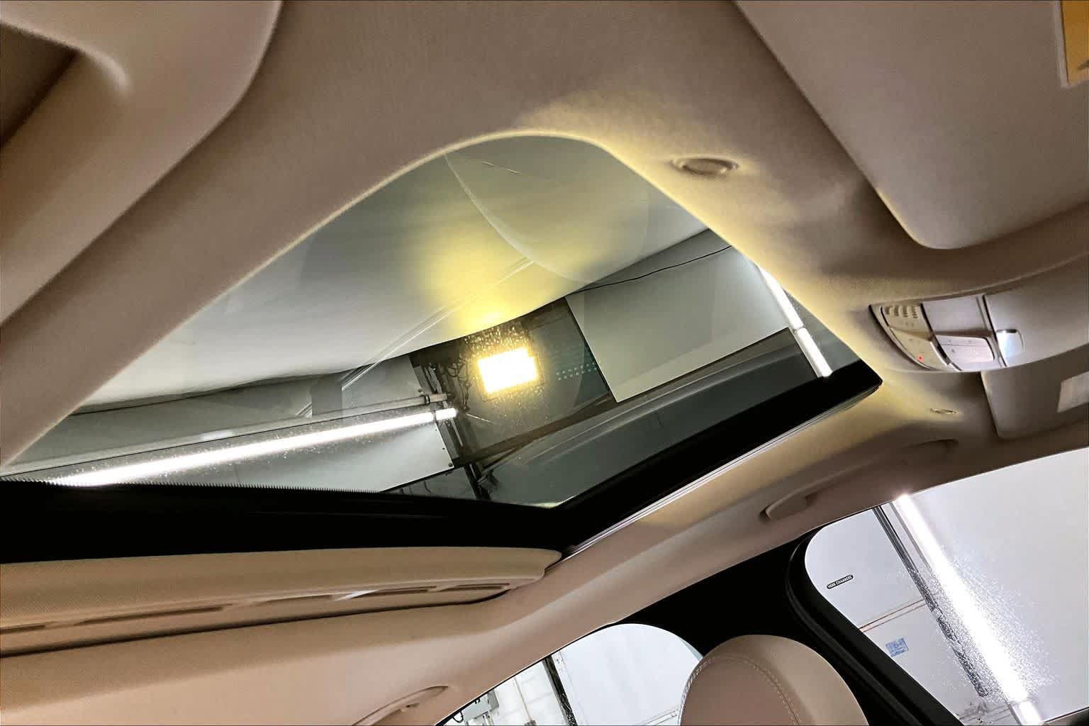 Certified 2021 Mercedes-Benz C 300 4MATIC Sedan image 14