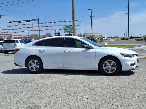 Used 2017 Chevrolet Malibu LS image 22