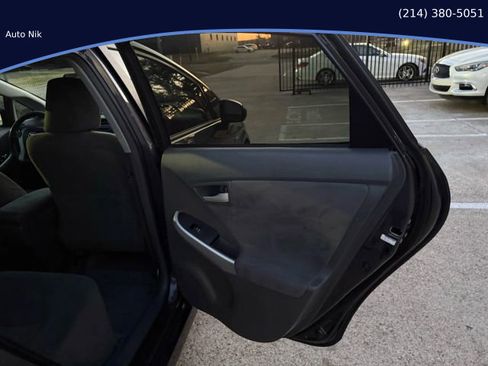 Used 2011 Toyota Prius One image 27