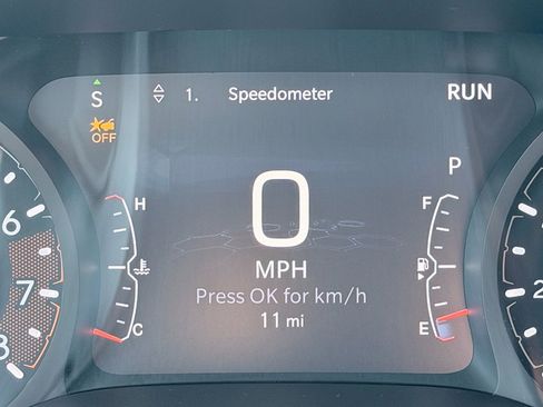 New 2026 Jeep Compass Latitude image 12