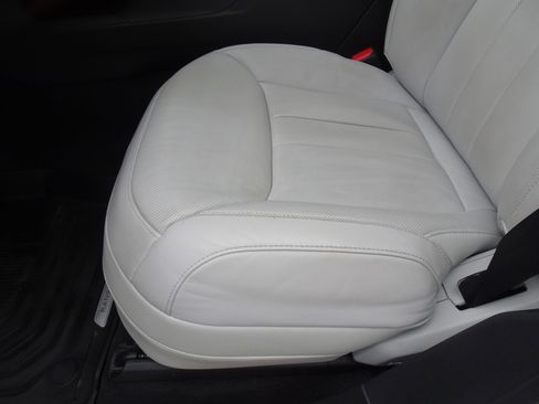 Certified 2023 Land Rover Range Rover Sport SE image 14