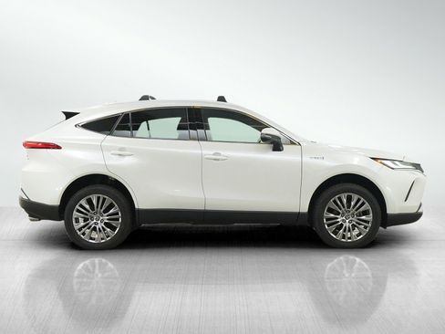 Used 2021 Toyota Venza XLE w/ Activity Package (TMS) AWD/4WD image 6