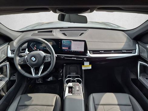 New 2027 BMW X2 xDrive28i AWD/4WD image 15
