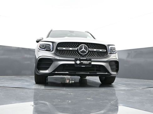Used 2021 Mercedes-Benz GLB 250 4MATIC image 47
