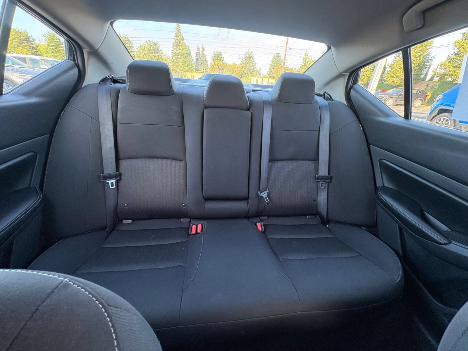Used 2025 Nissan Altima 2.5 SV FWD image 37