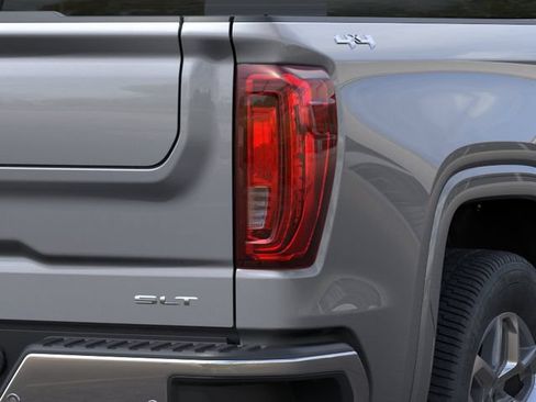 New 2026 GMC Sierra 1500 SLT w/ SLT Premium Plus Package AWD/4WD image 11
