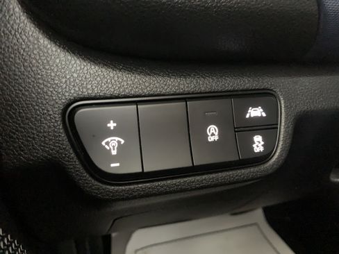 Used 2023 Kia Seltos S image 22