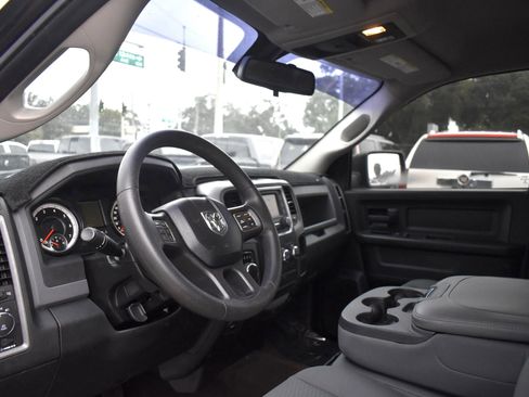 Used 2015 RAM 1500 Express image 10