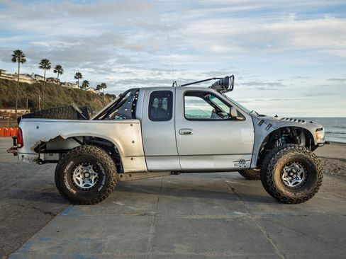 Used 2001 Ford F150 2WD SuperCab image 4