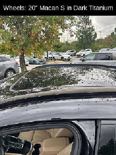 Used 2024 Porsche Macan AWD/4WD image 17