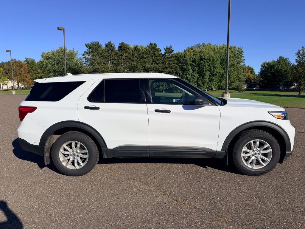 Used 2020 Ford Explorer 4WD w/ Class III Trailer Tow Package image 2