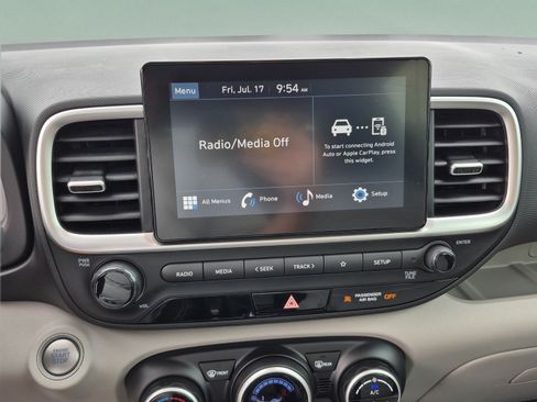 Used 2025 Hyundai Venue SEL FWD image 51